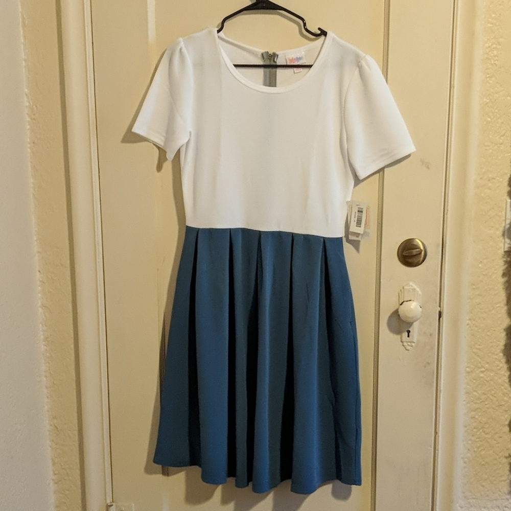 Lularoe Amelia